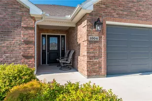 1004 Plymouth Ct, Troy, OH 45373 - Photo 3