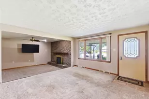 3071 Axe Dr, Bath Twp, OH 45324 - Photo 5