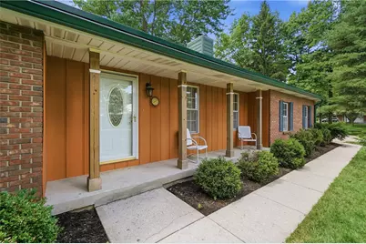 1428 E Social Row Road, Washington Twp, OH 45458 - Photo 3
