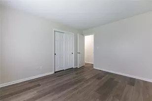 1621 Silverlake Dr, Washington Twp, OH 45458 - Photo 9