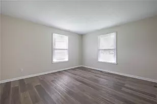 1621 Silverlake Dr, Washington Twp, OH 45458 - Photo 7