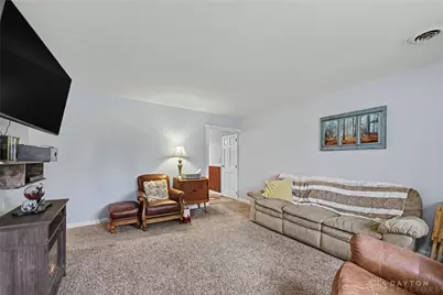 680 Georgia Drive, Xenia, OH 45385 - Photo 5