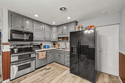 680 Georgia Drive, Xenia, OH 45385 - Photo 9