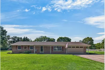201 Brookside Drive, New Carlisle, OH 45344 - Photo 3