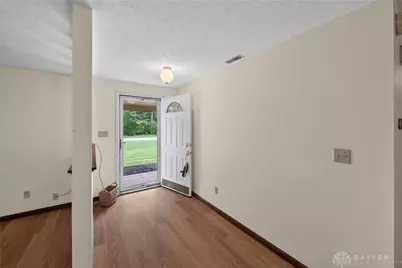 201 Brookside Drive, New Carlisle, OH 45344 - Photo 7