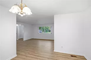 1032 Hyde Park Dr, Centerville, OH 45429 - Photo 9
