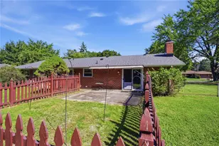 1032 Hyde Park Dr, Centerville, OH 45429 - Photo 33