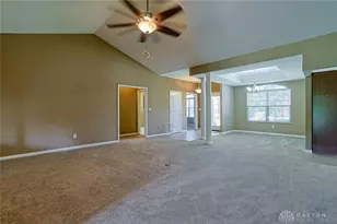 6016 Oak Ridge Dr, Huber Heights, OH 45424 - Photo 7