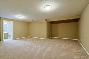 6016 Oak Ridge Dr, Huber Heights, OH 45424 - Photo 33