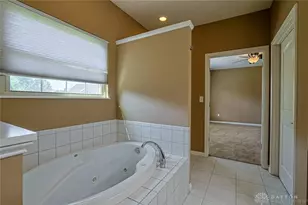 6016 Oak Ridge Dr, Huber Heights, OH 45424 - Photo 29