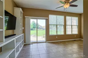 6016 Oak Ridge Dr, Huber Heights, OH 45424 - Photo 9