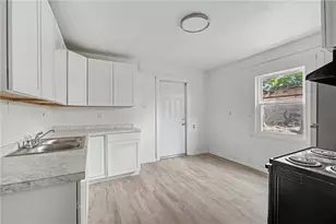 3213 E 5th St, Dayton, OH 45403 - Photo 9