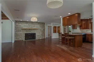 5284 Bittersweet Dr, Washington Twp, OH 45429 - Photo 7
