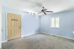 5760 Burkhardt Rd, Dayton, OH 45431 - Photo 21