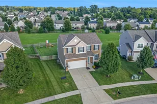 2075 Prairie Clover Dr, Turtlecreek Twp, OH 45036 - Photo 5