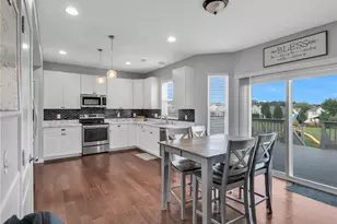 2075 Prairie Clover Dr, Turtlecreek Twp, OH 45036 - Photo 15