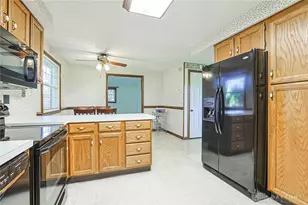 1593 Kensington Dr, Bellbrook, OH 45305 - Photo 17