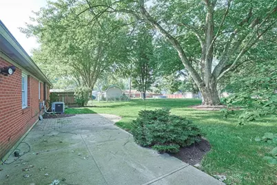 1593 Kensington Drive, Bellbrook, OH 45305 - Photo 29