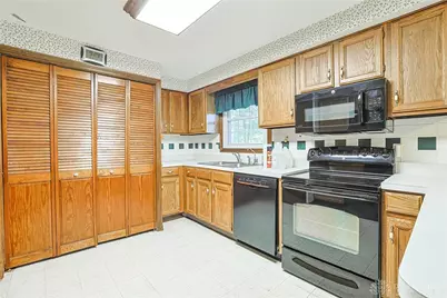 1593 Kensington Drive, Bellbrook, OH 45305 - Photo 15