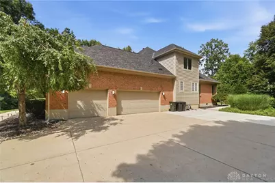 7373 Deep Woods Court, Springboro, OH 45066 - Photo 3