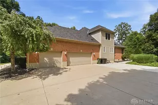 7373 Deep Woods Ct, Springboro, OH 45066 - Photo 3