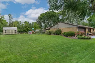 140 Cloverwood Dr, Centerville, OH 45458 - Photo 3