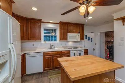 705 Kirkwood Drive, Vandalia, OH 45377 - Photo 9