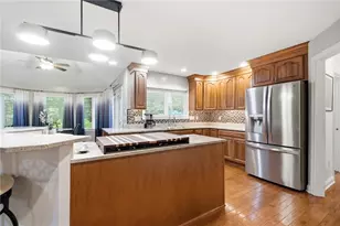 2351 Wellington Ln, Beavercreek Twp, OH 45385 - Photo 23
