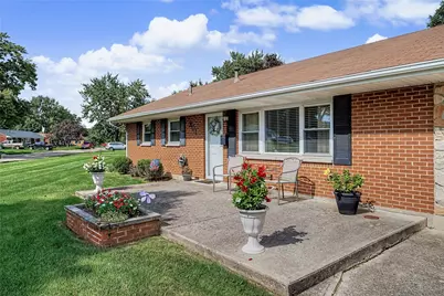 301 Carol Lane, Union, OH 45322 - Photo 5