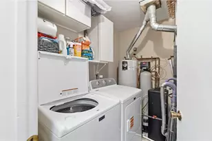 8353 Schoolgate Dr, Huber Heights, OH 45424 - Photo 23