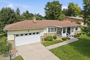 786 Westchester Park Dr, Springfield, OH 45504 - Photo 3