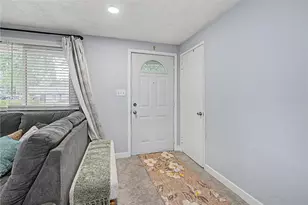3840 Saranac Cir, Dayton, OH 45429 - Photo 7