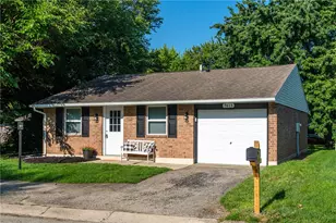 7615 Pomeranian Dr, Huber Heights, OH 45424 - Photo 1