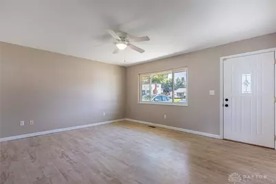 445 E 4th Street, Franklin, OH 45005 - Photo 3
