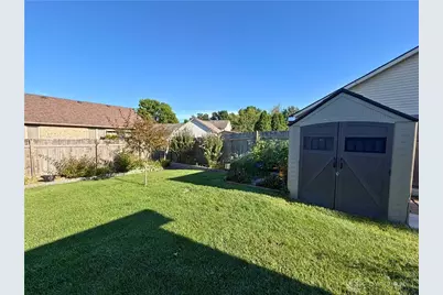2008 Swallowtail Court, Englewood, OH 45315 - Photo 9