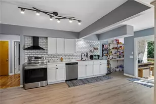 2781 Country Park Dr, Cincinnati, OH 45251 - Photo 9