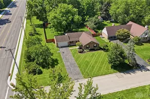 3321 Pebble Creek Dr, Dayton, OH 45432 - Photo 9