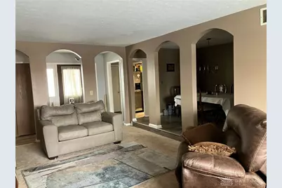 2117 Robinhood Drive, Miamisburg, OH 45342 - Photo 7