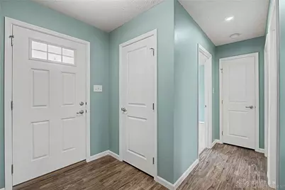 372 Warm Springs Drive, Fairborn, OH 45324 - Photo 7