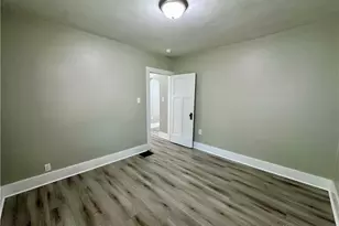 2824 S Smithville Rd, Dayton, OH 45420 - Photo 23