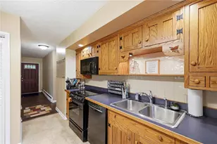 328 Beckenham Rd, Englewood, OH 45322 - Photo 9