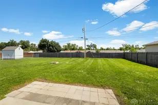 215 Woodfield Dr, Brookville, OH 45309 - Photo 37
