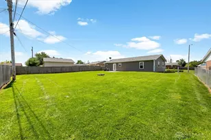 215 Woodfield Dr, Brookville, OH 45309 - Photo 33