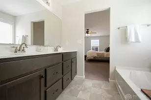 2773 Galileo Ln, Franklin, OH 45005 - Photo 17