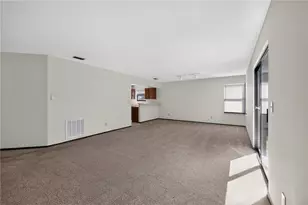 6522 Shull Rd, Huber Heights, OH 45424 - Photo 7