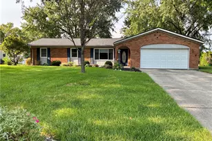 365 Woodlawn Dr, Tipp City, OH 45371 - Photo 1