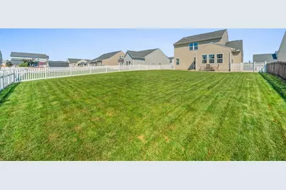 7119 Bluestream Drive, Tipp City, OH 45371 - Photo 43
