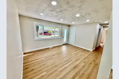215 Keller Court, Englewood, OH 45322 - Photo 5