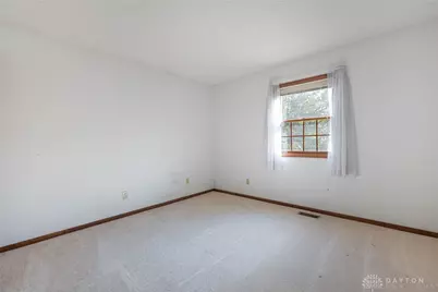 915 N Fairfield Road, Beavercreek, OH 45434 - Photo 17
