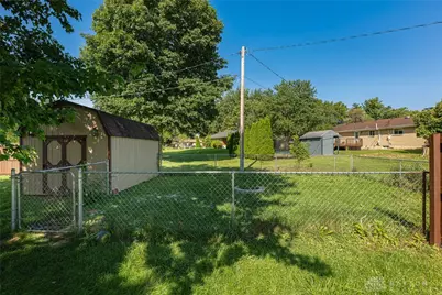 915 N Fairfield Road, Beavercreek, OH 45434 - Photo 27